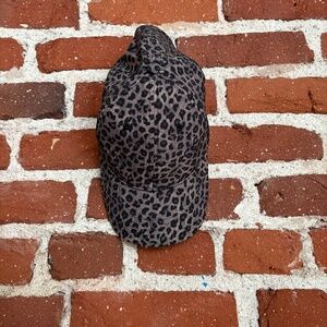 🐆🧢🐆 Aerie Leopard Print Baseball Cap